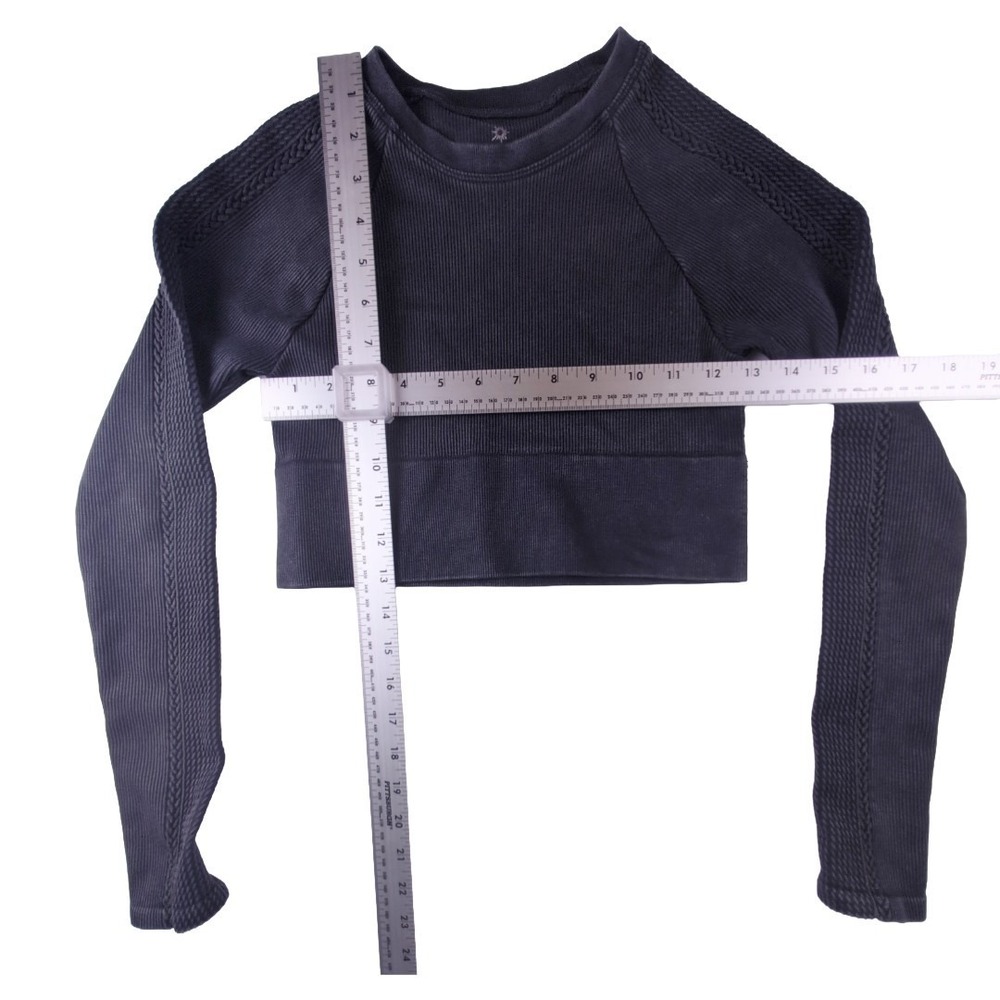 Offline by Aerie Top Long Sleeve Cropped‎ Distressed Black Size XS - Picture 5 of 8